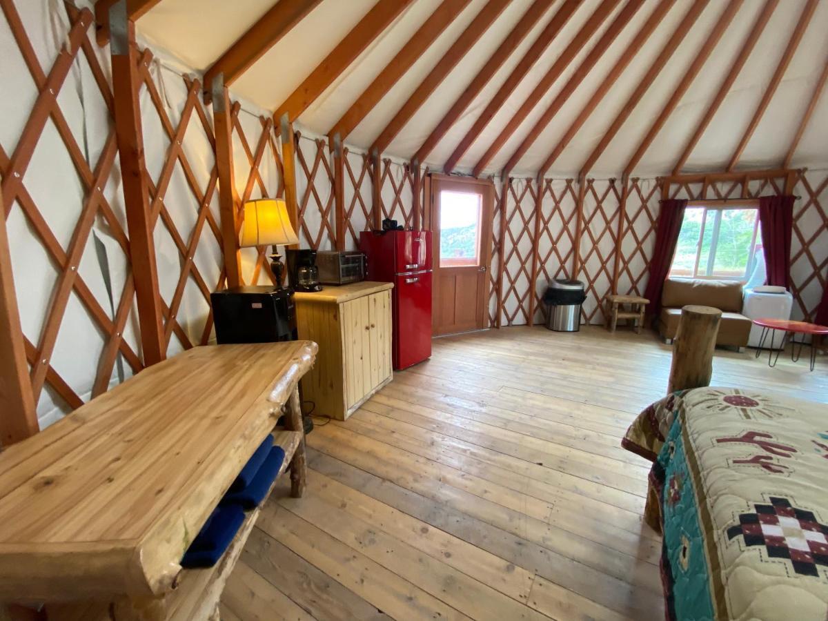 Boulder Mountain Guest Ranch Villa Luaran gambar