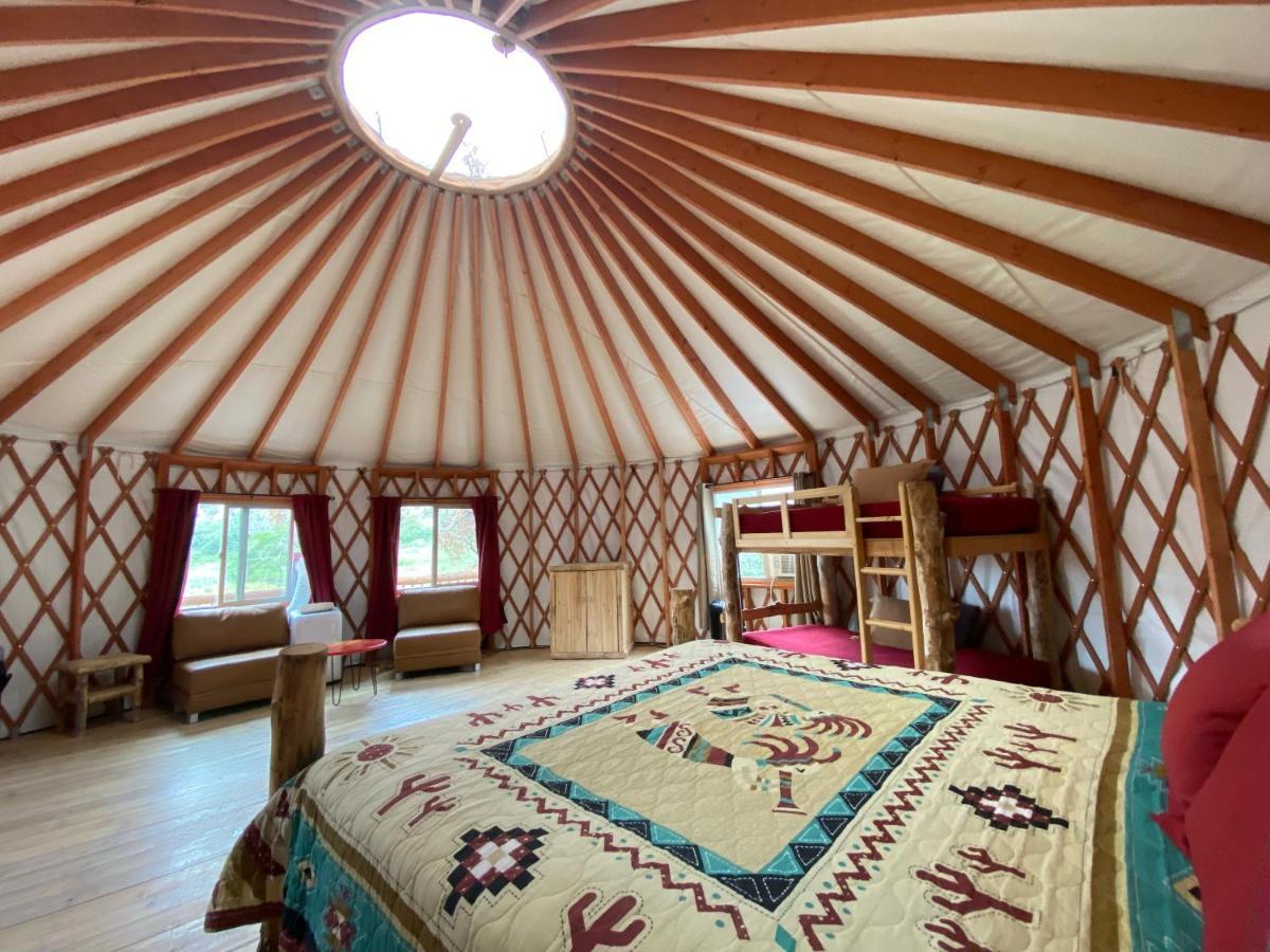 Boulder Mountain Guest Ranch Villa Luaran gambar