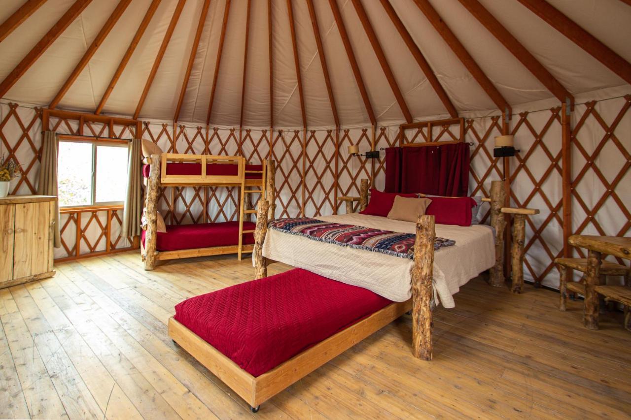 Boulder Mountain Guest Ranch Villa Luaran gambar